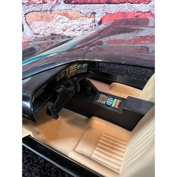 Vintage 1982 Knight Rider KITT Trans Am Model Car 1/24 Scale With Detailed Inter - Picture 6 of 8